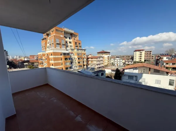 Durres, shitet apartament 2+1+Ballkon Kati 3, 105 m² 132.000 €