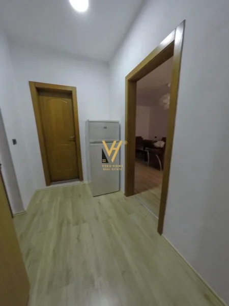Tirane, jepet me qera apartament 1+1+Ballkon Kati 5, 60 m² 520 € (MYSLYM SHYRI)