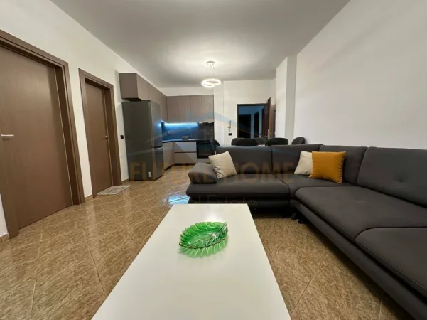 Tirane, jepet me qera apartament 1+1+Ballkon Kati 4, 65 m² 420 € (NELA 6 YZBERISHT)