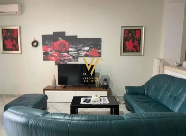 Tirane, jepet me qera apartament 2+1+Ballkon Kati 0, 140 m² 650 € (9 KATESHET)