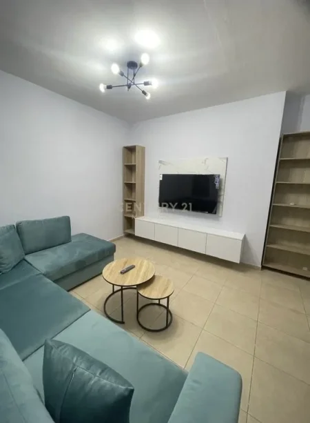 Tirane, jepet me qera apartament 1+1 Kati 2, 65 m² 500 € 