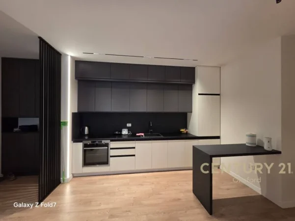 Tirane, jepet me qera apartament 2+1 Kati 8, 116 m² 1.600 € (delijorgji)