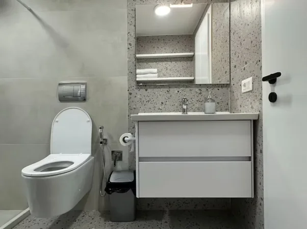 Tirane, jepet me qera apartament 1+1 Kati 3, 50 m² 550 € (Harry Fultz)