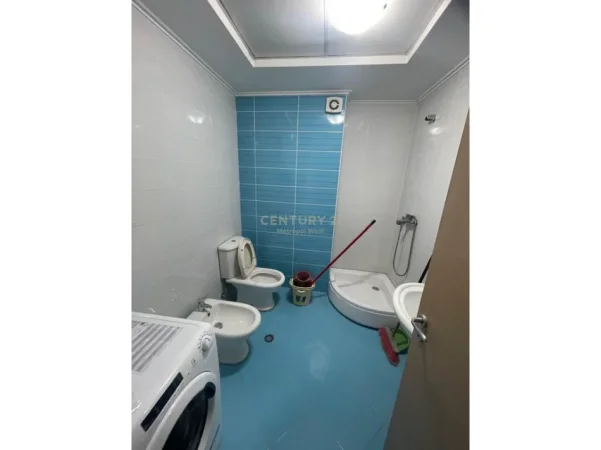 Tirane, jepet me qera apartament 1+1 Kati 2, 65 m² 500 € (5 maji)