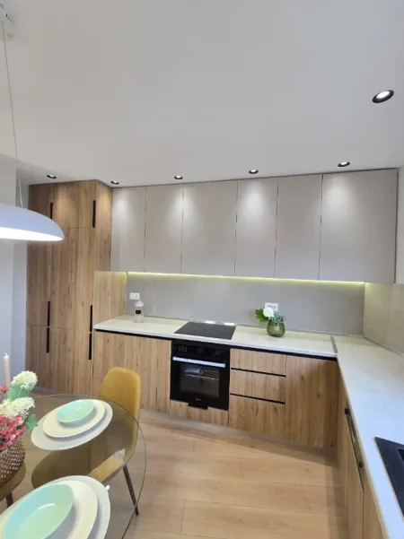 Tirane, shitet apartament 2+1+Aneks+Ballkon Kati 8, 116 m² 