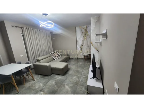 Tirane, jepet me qera apartament 1+1 Kati 3, 63 m² 500 € (qsut rruga e dibres)