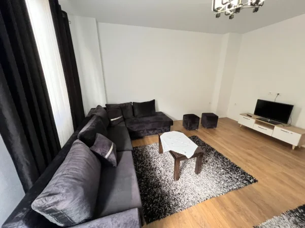 Tirane, jepet me qera apartament 1+1 Kati 1, 65 m² 400 € 