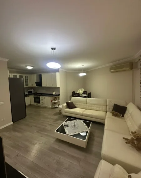 Tirane, shitet apartament 2+1+Aneks+Ballkon Kati 5, 116 m² 235.000 € 