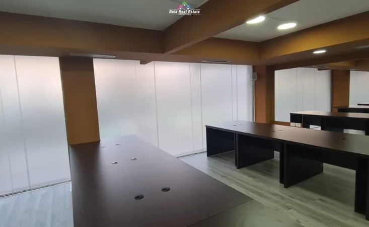 Tirane, shes zyre Kati 2, 200 m² (Rruga Sami Frasheri)