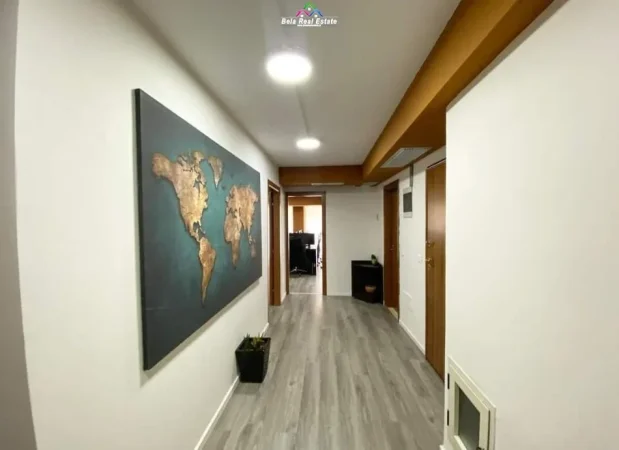 Tirane, shes zyre Kati 2, 200 m² (Rruga Sami Frasheri)