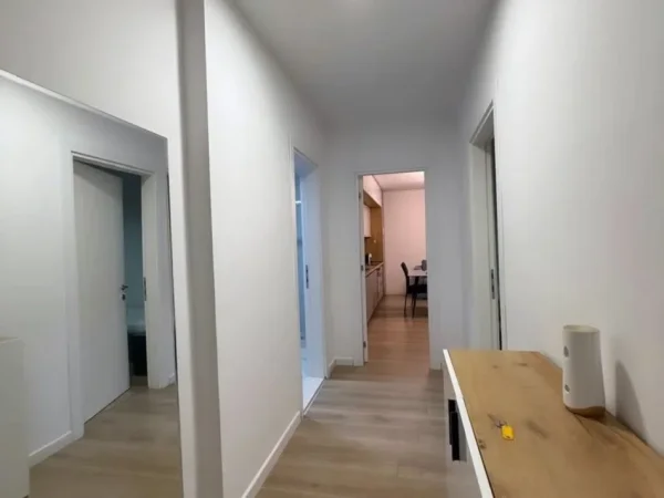 Tirane, shitet apartament 2+1 , 87 m² 240.000 € (Sheshi Willson)