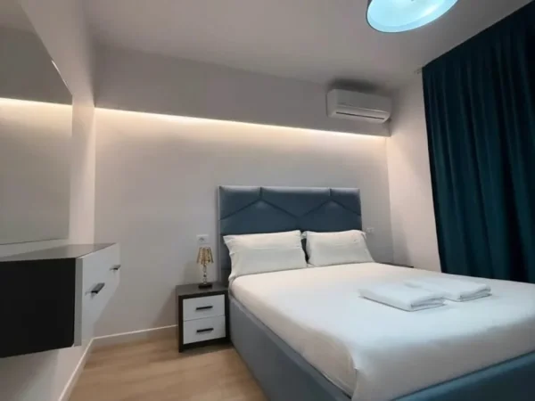 Tirane, shitet apartament 2+1 , 87 m² 240.000 € (Sheshi Willson)