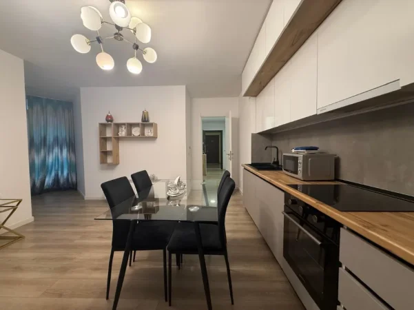 Tirane, shitet apartament 2+1 , 87 m² 240.000 € (Sheshi Willson)