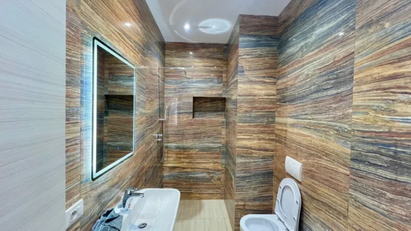 Hera e Pare me Qera✨️: 1+1📍Bulevardi i Ri (Prane Spak) - 65,000 Lek/Muaj - S.65m² | 100% e Re & e Pabanuar me Pare⚜️