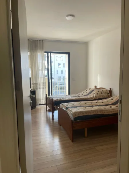 Shqiperi, shitet apartament 3+1+Ballkon Kati 3, 149 m² 205.000 € (5 mqji)