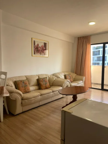 Shqiperi, shitet apartament 3+1+Ballkon Kati 3, 149 m² 205.000 € (5 mqji)