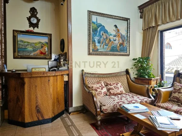 Tirane, shitet hotel Kati 0, 653 m² (qender tirane)