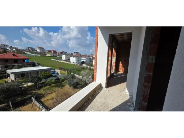 Tirane, shitet 2+1+Ballkon Kati 4, 102 m² 115.000 € (paskuqan)