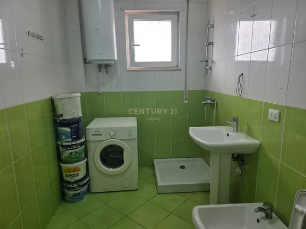 Shqiperi, jepet me qera apartament 2+1 , 108 m² 700 € (jordan misja)