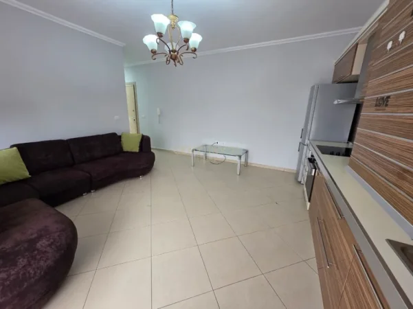 Shqiperi, jepet me qera apartament 2+1 , 108 m² 700 € (jordan misja)