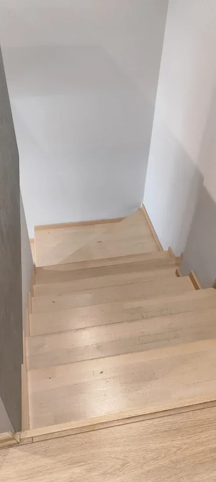 Tirane, jepet me qera ambjent biznesi Kati 0, 62 m² 700 € 