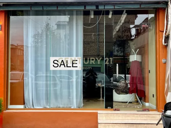 Tirane, shitet ambjent biznesi Kati 0, 65 m² 145.000 € (globe)