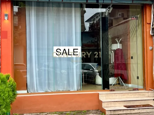 Tirane, shitet ambjent biznesi Kati 0, 65 m² 145.000 € (globe)