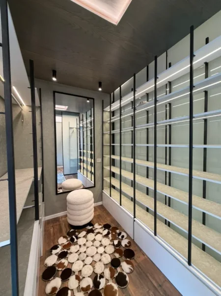 Tirane, shitet apartament 2+1+Aneks+Ballkon Kati 8, 141 m² (Ambasador 3)