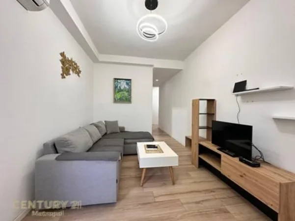 Tirane, shitet apartament 2+1 Kati 1, 72 m² 120.000 € (Shkoze)
