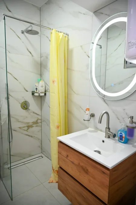 Durres, jepet me qera apartament 1+1 Kati 7, 59 m² 350 € (plazh iliria)