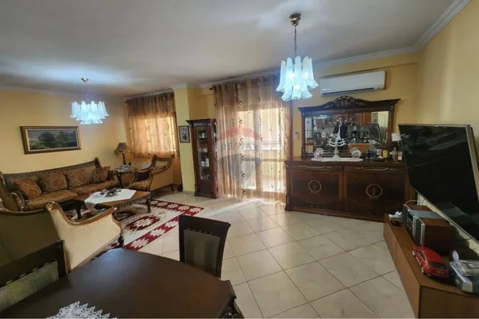 Tirane, shitet apartament , 144 m² 315.000 € 