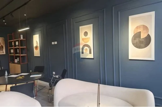 Tirane, shitet dyqan , 98 m² 450.000 € 