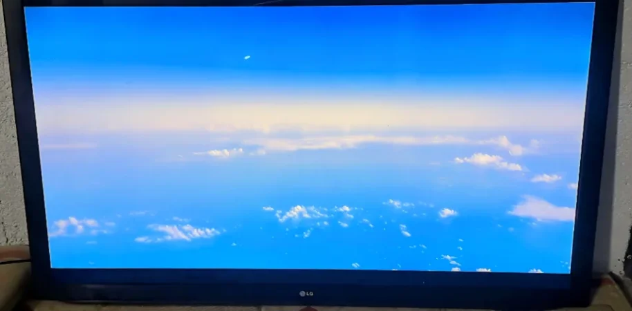 LG 65" +android box+dvbt-2+ mbajtese muri