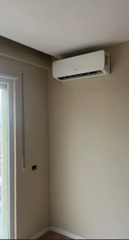 Tirane, jepet me qera zyre Kati 6, 64 m² 500 € (BRRYLI)