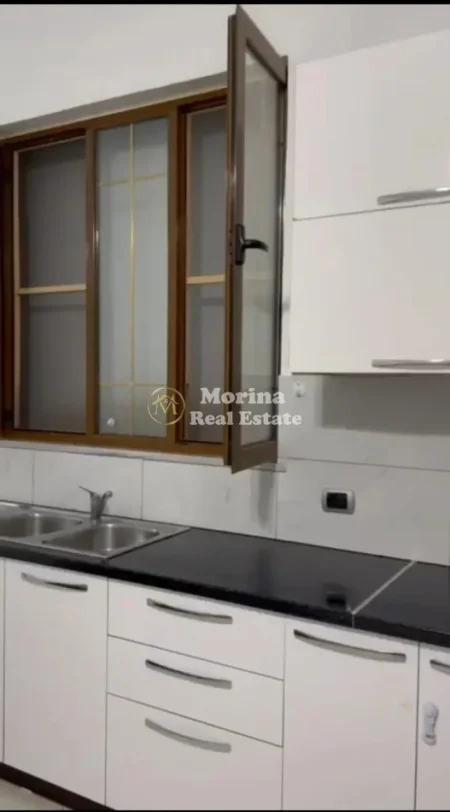 Tirane, jepet me qera apartament 1+1 Kati 1, 70 m² 400 € (Kopshti Zoologjik)