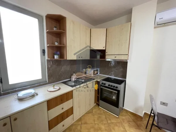 Durres, shitet apartament 1+1+Ballkon Kati 4, 43 m² 100.000 € (Shkembi i Kavajes)