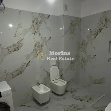 Tirane, jepet me qera apartament 2+1 Kati 3, 98 m² 550 € (Paskuqan)