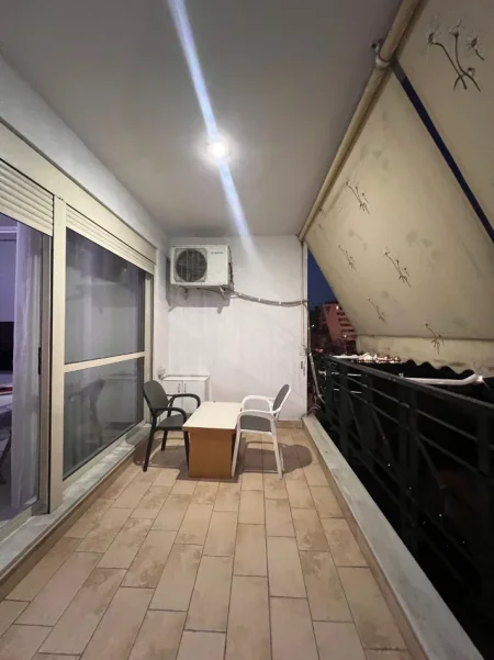 Tirane, jepet me qera apartament 1+1 Kati 4, 1 m² 700 € (Delijorgji)