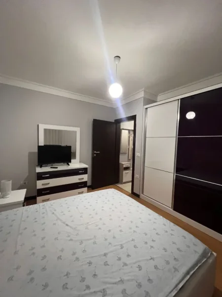 Tirane, jepet me qera apartament 1+1 Kati 4, 1 m² 700 € (Delijorgji)