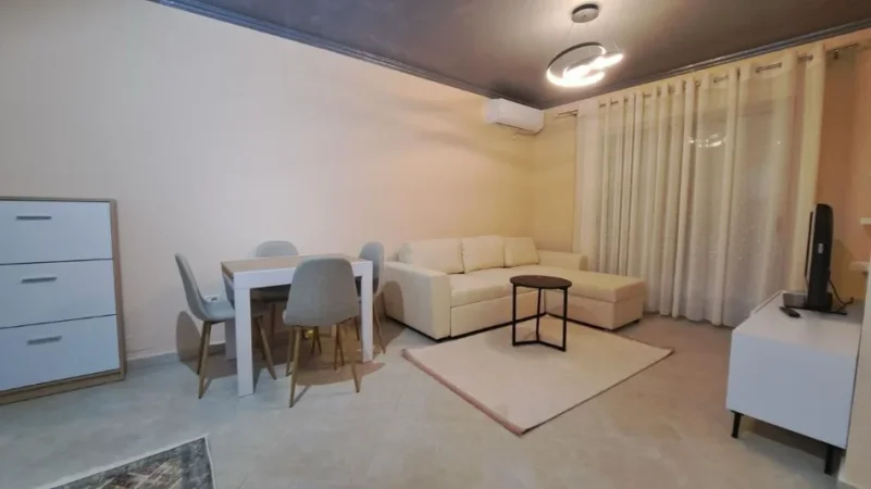 Tirane, jepet me qera apartament 2+1 Kati 5, 76 m² 650 € (Hysen deliu)