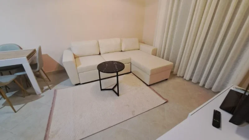 Tirane, jepet me qera apartament 2+1 Kati 5, 76 m² 650 € (Hysen deliu)