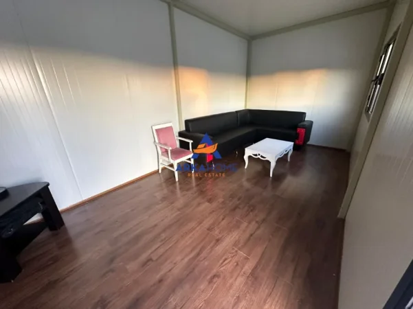 Tirane, jepet me qera magazine Kati 0, 500 m² 2.089 € 