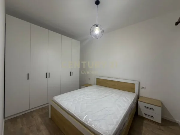Tirane, jepet me qera apartament 1+1 Kati 3, 75 m² 500 €