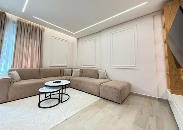 Tirane, jepet me qera apartament 2+1 , 130 m² 1.600 € 