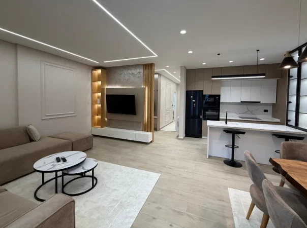 Tirane, jepet me qera apartament 2+1 , 130 m² 1.600 € 