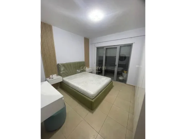 Tirane, jepet me qera apartament 1+1 Kati 2, 65 m² 500 € 