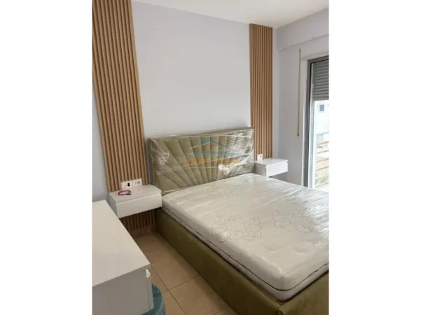 Tirane, jepet me qera apartament 1+1 Kati 2, 56 m² 500 € (RRUGA 5 MAJI)