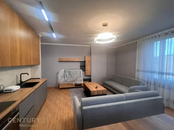 Tirane, jepet me qera apartament 2+1 Kati 3, 90 m² 800 € (pazari Ri)