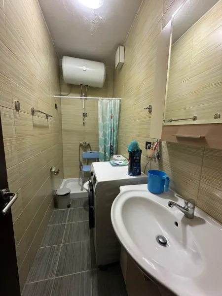 Tirane, jepet me qera apartament 2+1 Kati 7, 100 m² 850 € (Rruga e Elbasanit)