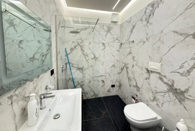 Tirane, jepet me qera apartament 2+1 Kati 2, 130 m² 1.600 € (REZIDENCA SOFIA)